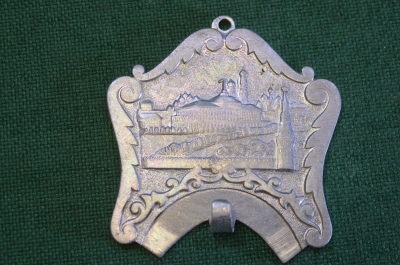 Крюк крючок настенный "Москва Кремль". Алюминий. Клеймо. СССР.