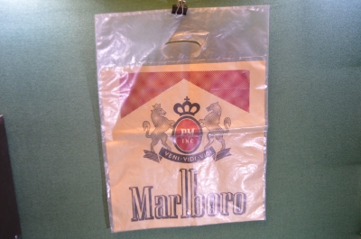 Пакет полиэтиленовый целлофановый "Мальборо Marlboro". Реклама. Сигареты. СССР.