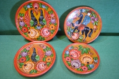 Тарелки настенные деревянные (4 штуки). Дерево, роспись. Народные промыслы.