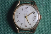 Часы золотые наручные 