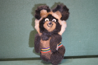 Панно настенное "Мишка Олимпийский. Олимпиада 1980 Москва". Мех. СССР.