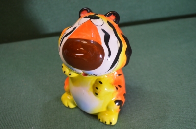 Салфетница, мелочевница "Тигр, тигренок". Фарфор. 