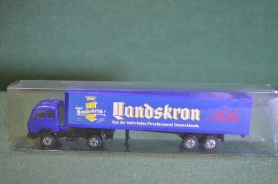 Модель, игрушка. Пивной грузовик, фура. Реклама пива Landskron. Китай Германия. 
