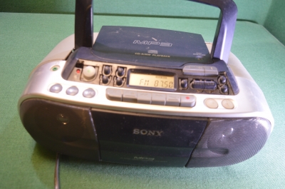 Магнитофон Sony, Сони. MP3 CD-R.RW Playback. Радио, кассетник. В ремонт.