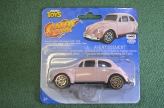 Машинка модель "Фольксваген Жук Volkswagen. Розовый. Блистер. Miniso.