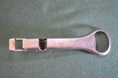 Открывалка открывашка с ножеточкой точилкой. Металл. Клеймо. СССР.