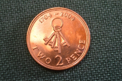 Монета 2 пенса 2004 года. Связка ключей. Гибралтар, Gibraltar. Елизавета II.