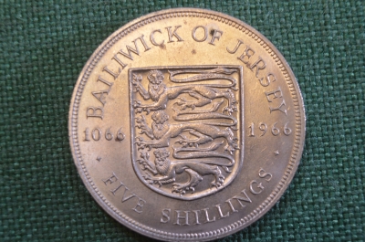 Монета 5 шиллингов 1966 года. Five shillings. 900 лет битве при Гастингсе. Джерси, Jersey. 