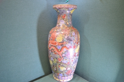 Ваза фарфоровая, большая, напольная, 60 см. Китай. Роспись, цветы, драконы. Клеймо. Самовывоз.