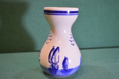 Ваза вазочка фарфоровая "Корабль мельница". Фарфор. Роспись. Delft. Голландия.