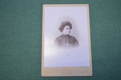 Фотография старинная визитка визит портрет. Девушка. Фото Вилков. Сарапул. Царская Россия. 1905 г.
