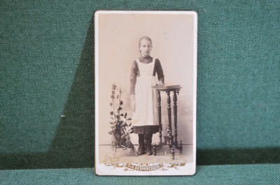 Фотография старинная. Девушка гимназистка. Мода. Фото Вепрейского. Чистополь. Царская Россия. 1909