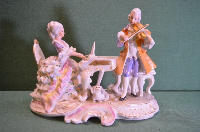 Статуэтка, фигурка фарфоровая "Музыкальный дуэт". Фарфор Графенталь, Grafental. Германия.