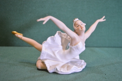Статуэтка, фигурка "Балерина, танцовщица" Фарфор Валлендорф, Wallendorf . Германия. 