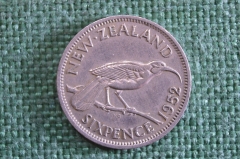Монета 6 пенсов 1952 года. Sixpence. Птица Гуйя, Новозеландский скворец. New Zealand. Новая Зеландия