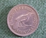 Монета 6 пенсов 1965 года. Sixpence. Птица Гуйя, Новозеландский скворец. New Zealand. Новая Зеландия