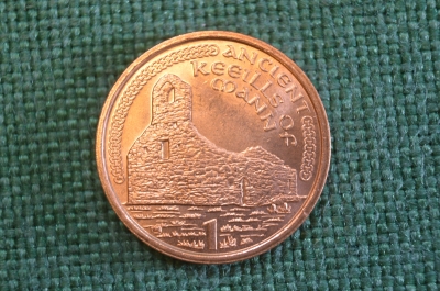 Монета 1 пенни 2001 год. Ancient Keeills of Mann. One penny. Елизавета II. Isle of Man. Остров Мэн.