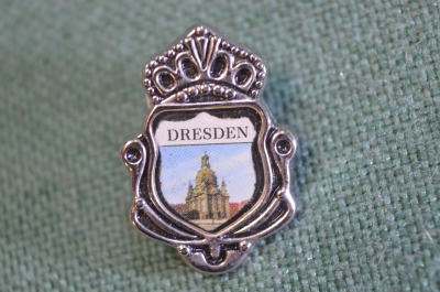 Знак значок "Дрезден Dresden". Тяжелый металл. Винтаж. Германия.