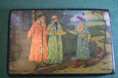 Крышка от старинной лаковой шкатулки. Бояре. Папье-маше. Царская Россия.