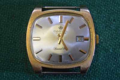 Часы наручные механические "Darwil". Швейцария. 1950е.