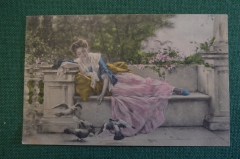 Открытка старинная "Девушка кормит птиц". Австрия. До 1917 года. #S6