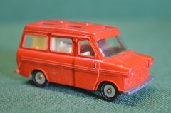 Модель машинка "Martin Walter Ford Transit Caravan. Husky Models". Хаски, Форд. #M1