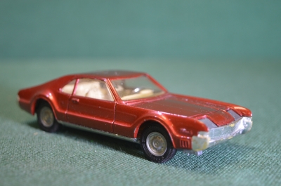 Модель машинка "Oldsmobile Toronado 15850/67. Corgi Toys". Corgi, Англия. #M2