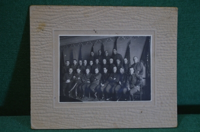 Фотография общая. ВЧК-ОГПУ. Партконференция руководящего состава ГУПВО. Знамена. СССР. 1930е.