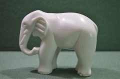 Статуэтка "Слон". Цвет белый. Искусственный мрамор. 10.5 см.