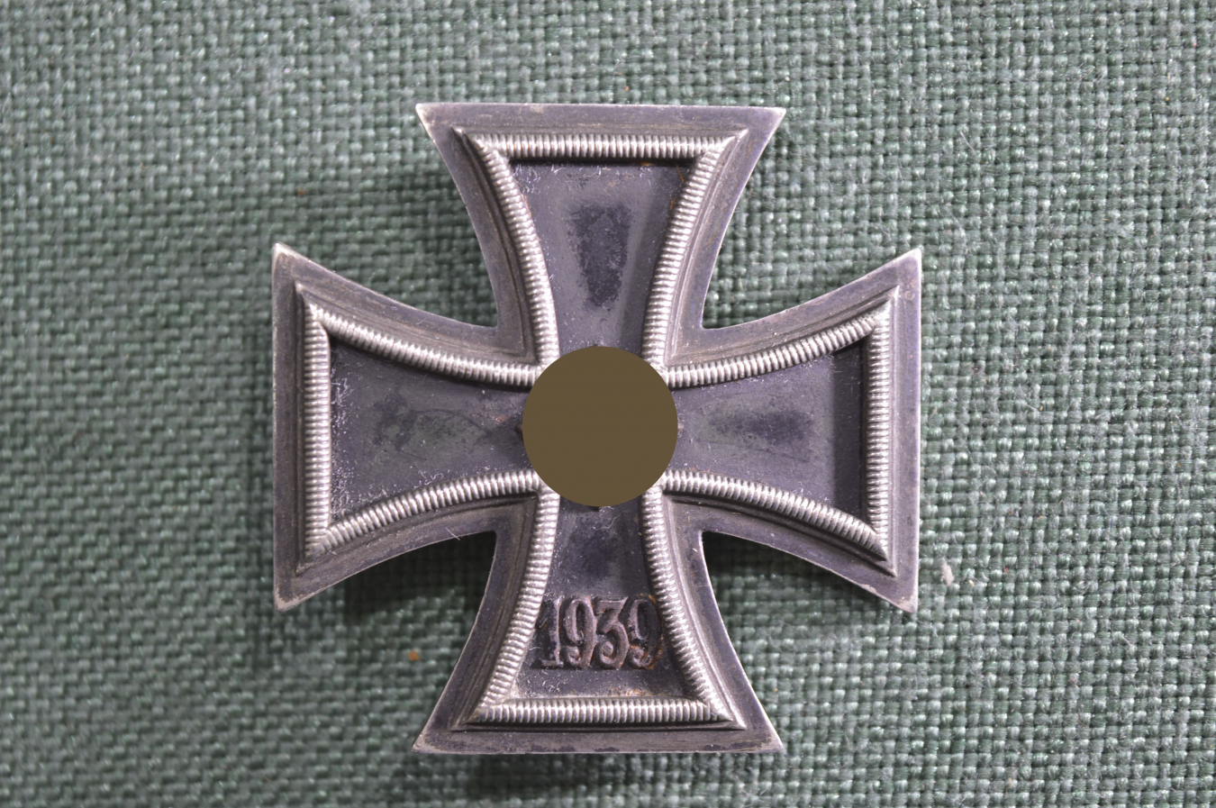 Немецкий крест купить. Железный крест 1813 1939. Железный крест 1813. Германия 1939 Железный крест. Железный крест рейха.
