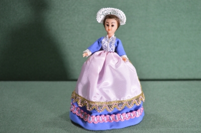 Кукла "Женщина в сине-белом платье", целлулоид. Винтаж. Франция. Вторая половина XX века. 