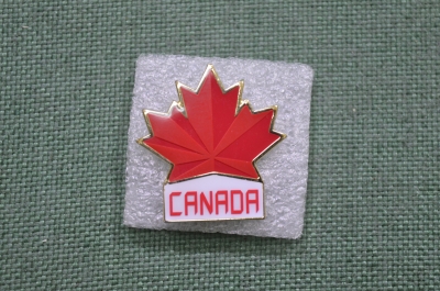 Значок  официальный "Хоккейная сборная". Канада.