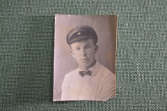 Фотография старинная "Юноша железнодорожник в фуражке НКПС", 1927 год