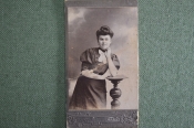 Фотография девушки. Фотография Г.Л. Юхнова. Луганск. Царская Россия.