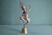 Бронзовая статуэтка-колокольчик танцующего божества, небесная танцовщица Апсара. Камбоджа. #1